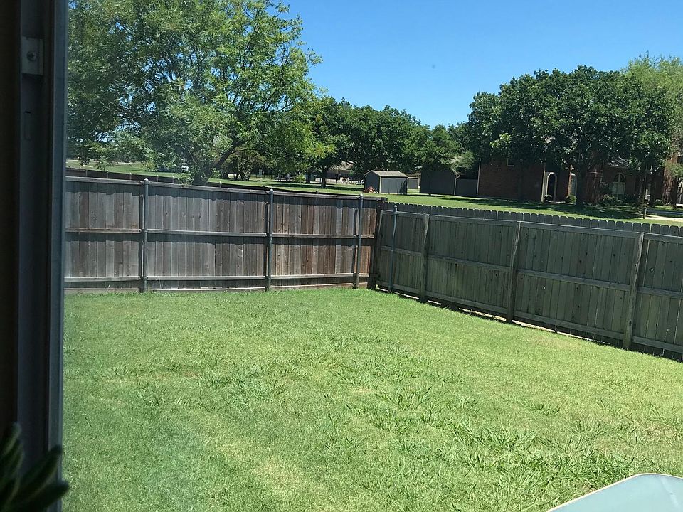 1st image of 221 Tripp Trl