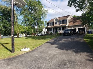 201 Garnet Ave, Mount Laurel, NJ 08054