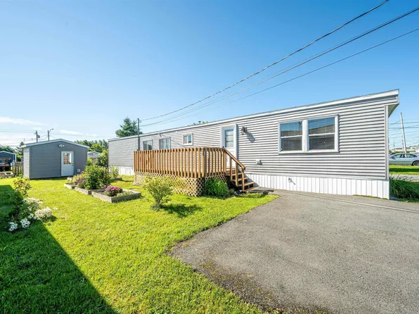 65 Juniper Cres, Eastern Passage, NS B3G 1M1