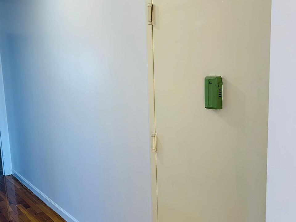 Entrance to the apt