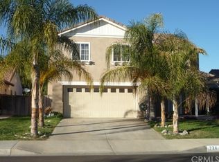726 Myrtle Ave, Perris, CA 92571