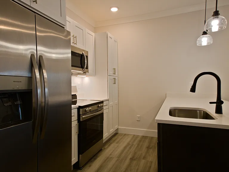 1805 Duncan Ave — Photo 9