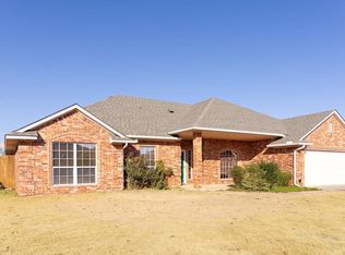 1001 Stephanie Ln, Altus, OK 73521
