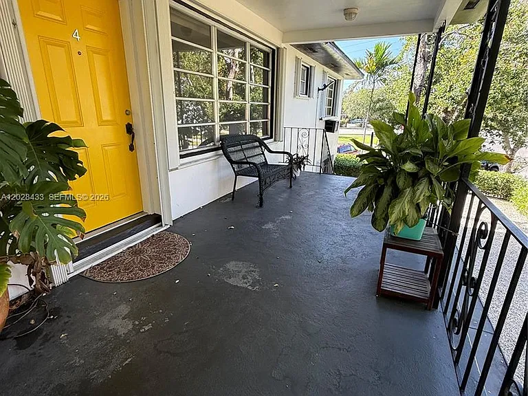 705 NE 92nd St #3 — Photo 3