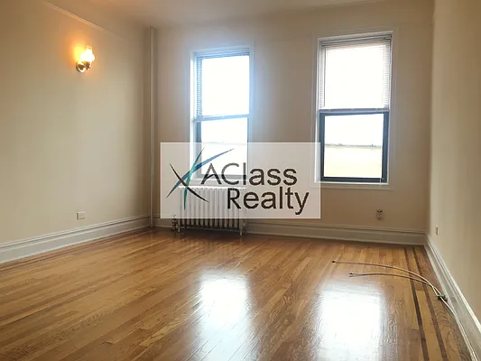 Rented by A Class Realty Long Island City LLC | media 1