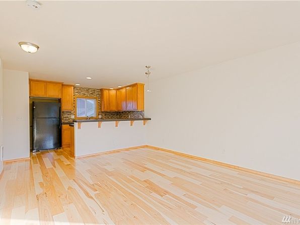 7953A 9th Ave SW