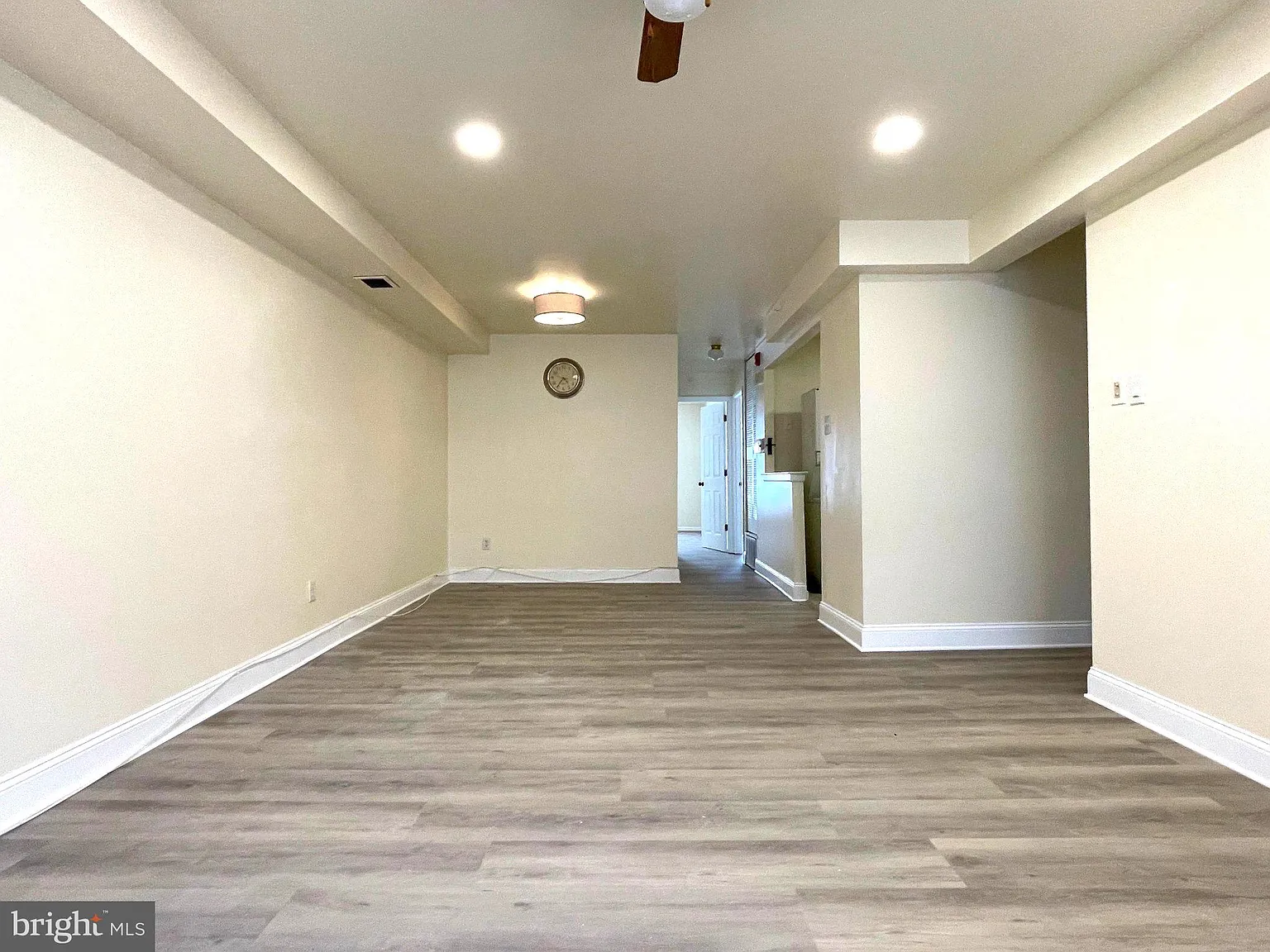 2 bed, 1.0 bath, 800 sqft, $1,600 — Photo 3