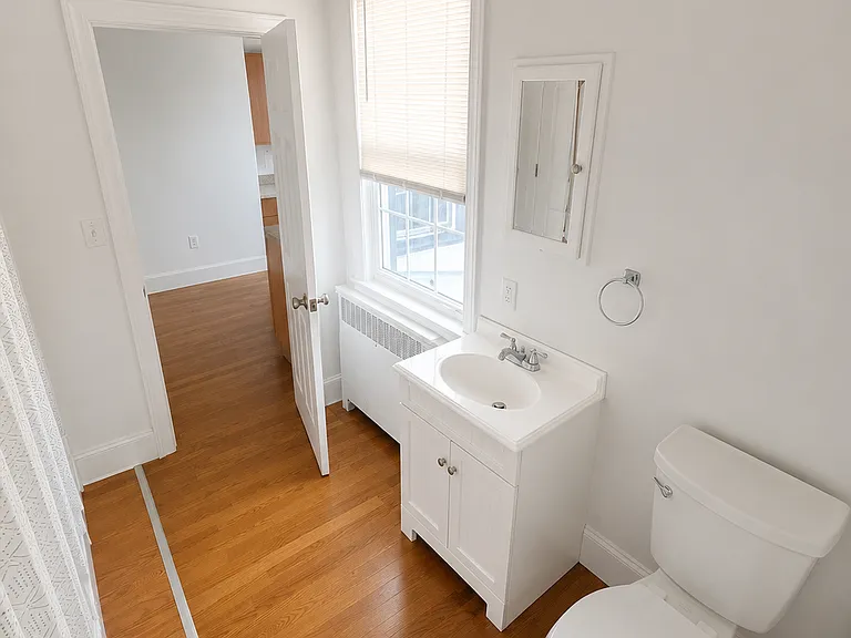 108 S Franklin St #5 — Photo 10