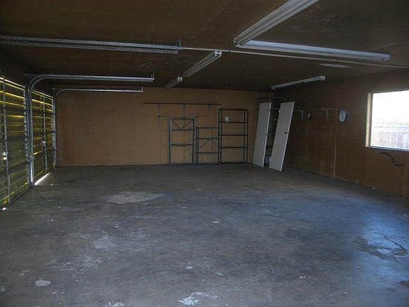 5th image of 12 Arden Dr