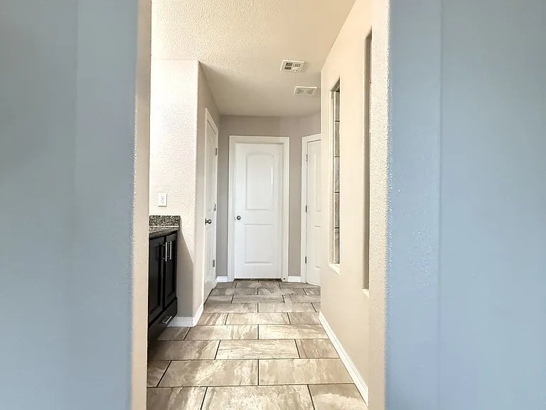 1028 Flyer Pl — Photo 38