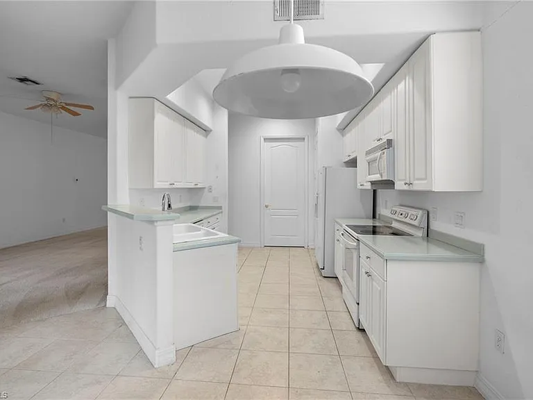 6010 Jonathans Bay Cir #102 — Photo 15