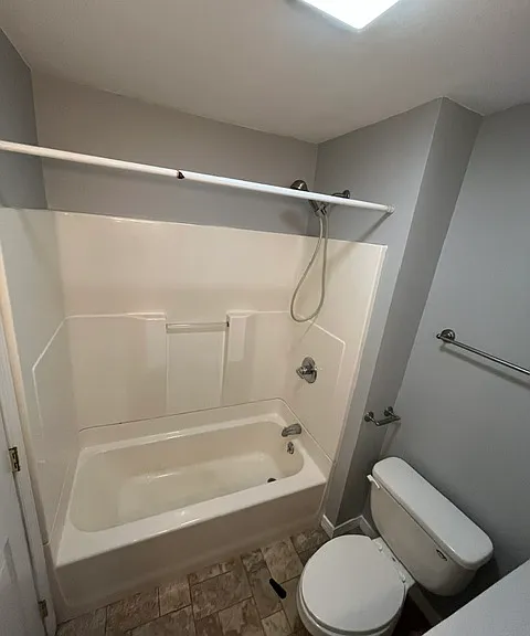 827 Lincoln St #2 — Photo 6