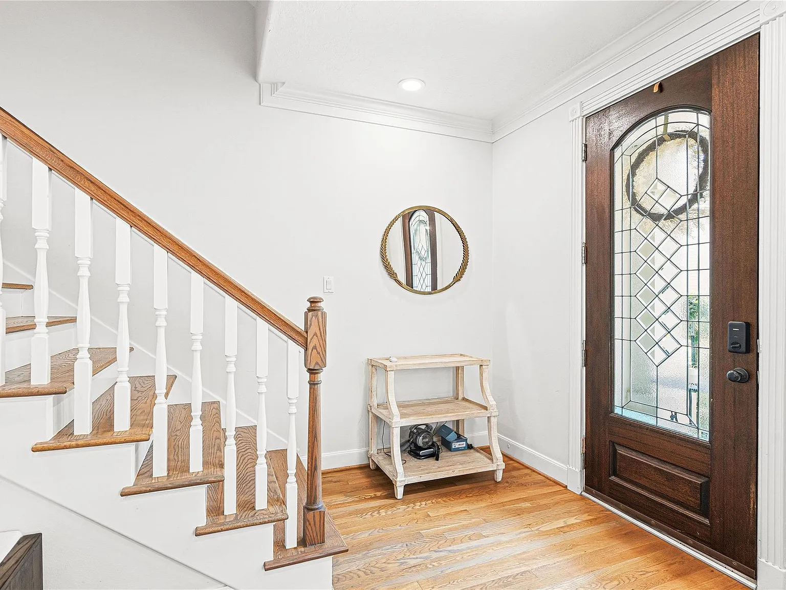 2 bed, 2.5 bath, 2496 sqft, $4,200 — Photo 3