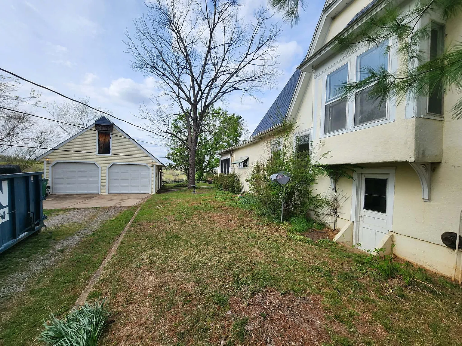 4 bed, 1980 sqft, $1,995 — Photo 3
