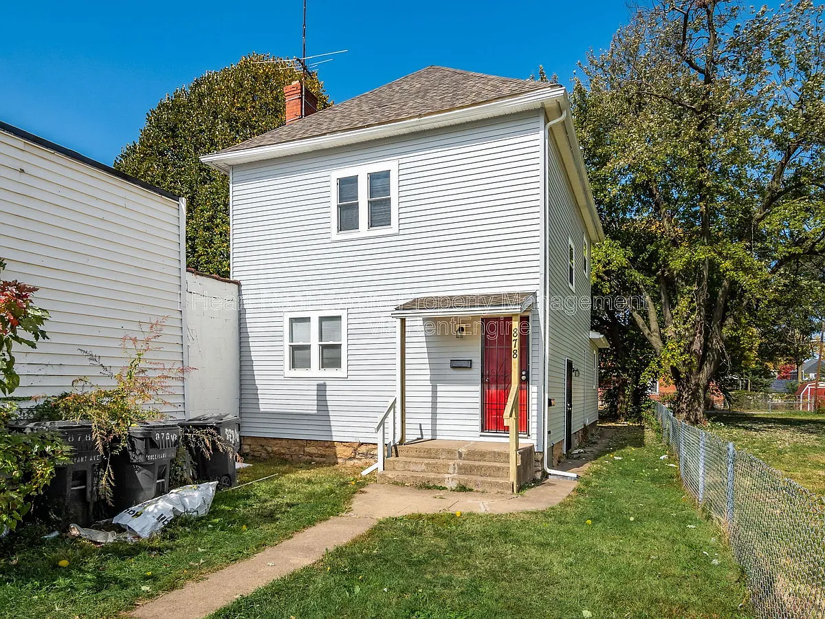 Building Photo - 878 1/2 Sullivant Ave