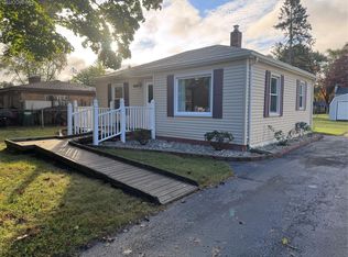 4475 Oakvista Ave, Clarkston, MI 48346