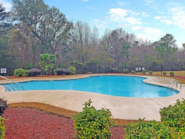 132 Lynches River Dr, Summerville, SC 29485