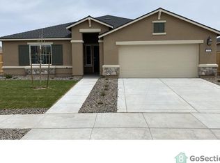 7320 Souverain Ln, Reno, NV 89506