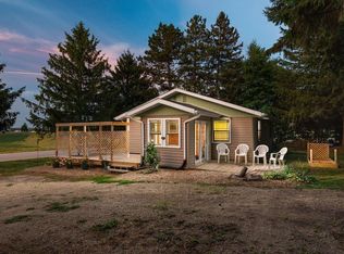 E7339 Three Chimney Rd, Viroqua, WI 54665