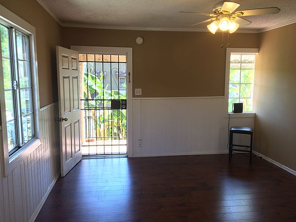 Spacious living room