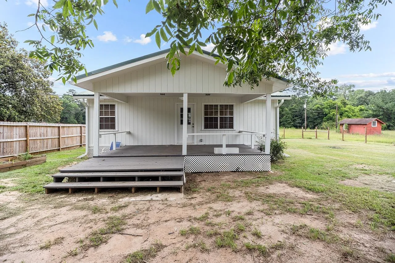 1 bed, 1.0 bath, 728 sqft, $950 — Photo 2