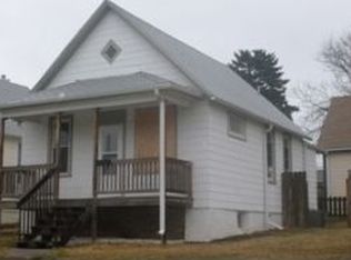 3017 Hanscom Blvd, Omaha, NE 68105