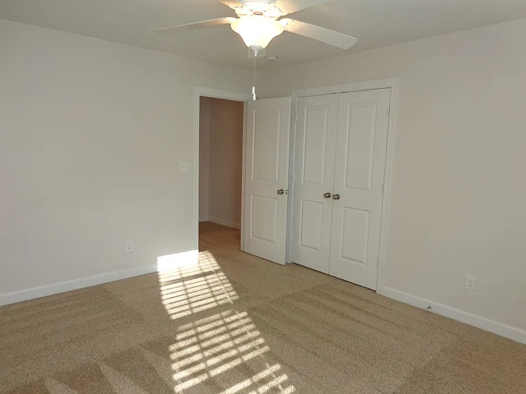 1209 Gunn Hall Dr — Photo 19