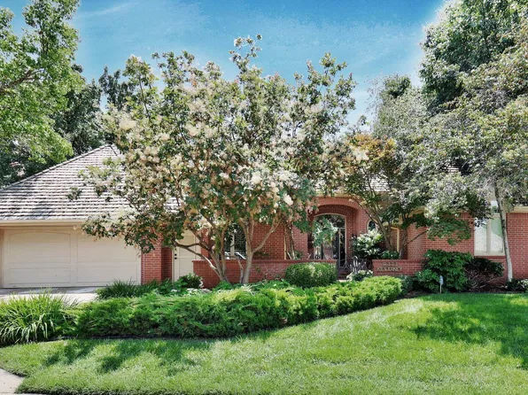 9111 E Killarney Pl, Wichita, KS 67206
