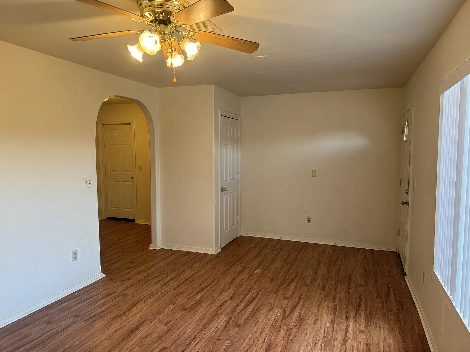 2 bed, 1.0 bath, 810 sqft, $1,400 — Photo 3