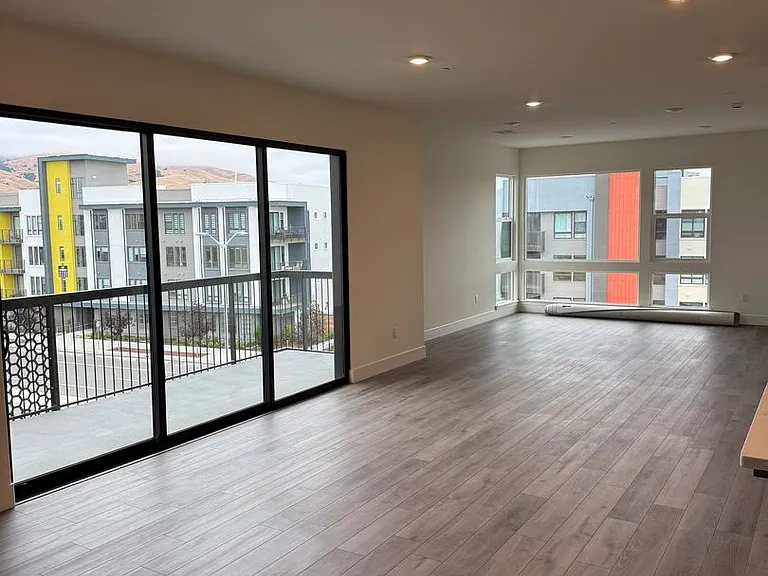 44862 S Grimmer Blvd #405 — Photo 4