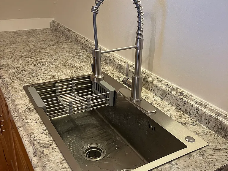 28 Pomona Pl #2 — Photo 16