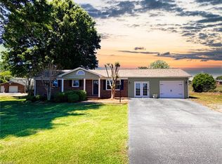 3216 Country View Rd, Jonesville, NC 28642