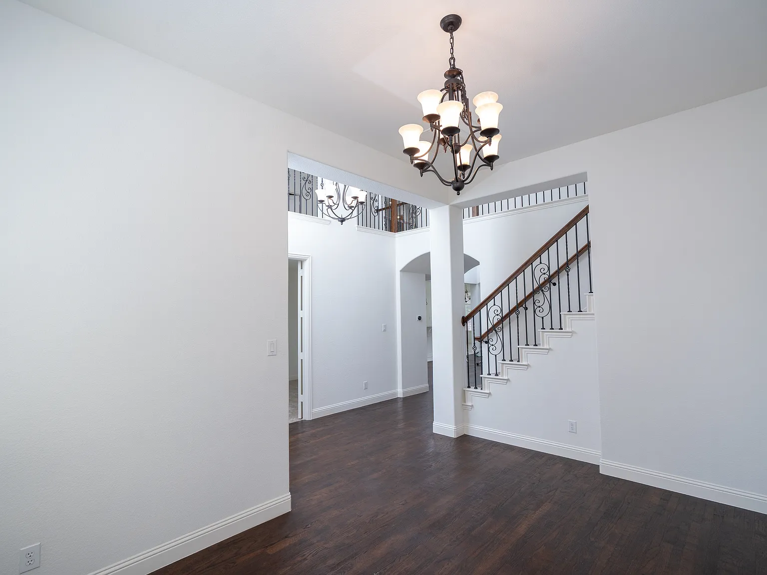 13966 Clusterberry Dr — Photo 2