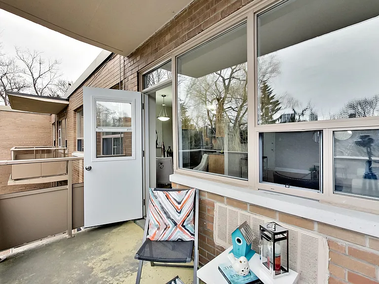 42 Glen Elm Ave #206 — Photo 30