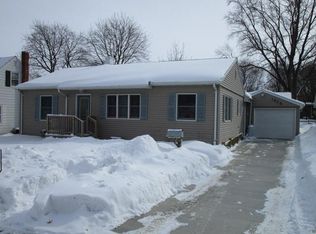 1313 2nd Ave SW, Waverly, IA 50677