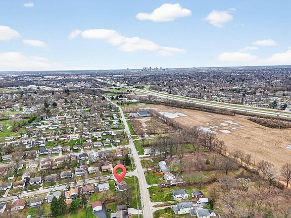 4th image of 3369 Petzinger Rd