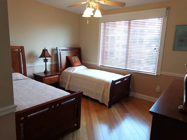 2880 NE 14th St #401, Pompano Beach, FL 33062