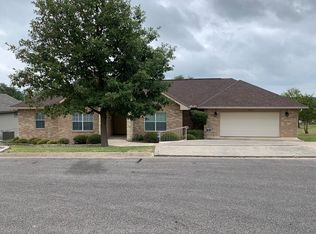 148 Holly Hill Dr, Ingram, TX 78025