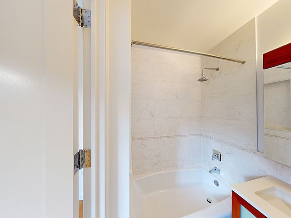 5th image of 795 Columbus Ave APT 7M