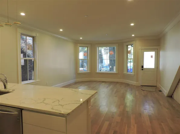 472 Green St, Cambridge, MA