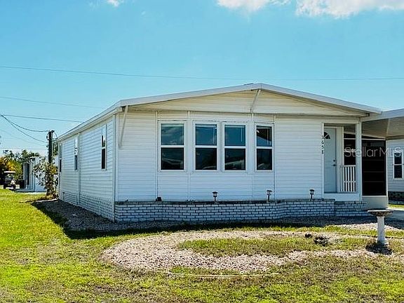 4th image of 3658 Stockton Rd