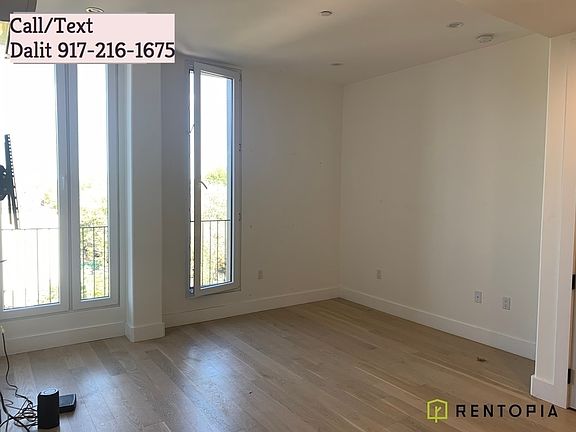 3rd image of 420 Tompkins Ave #505
