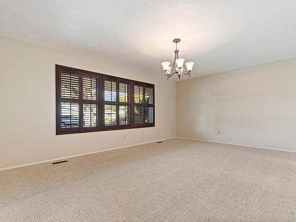 5th image of 4644 N Berkshire Dr