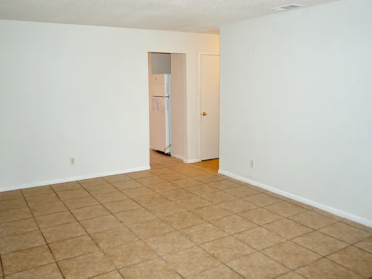 11 Oak Forest Ln #A — Photo 3