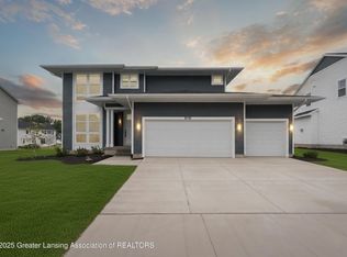 616 Titanium Trl, Haslett, MI 48840