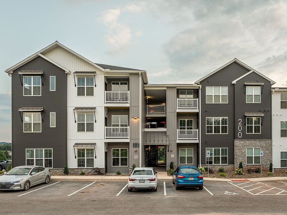 Building Photo 4