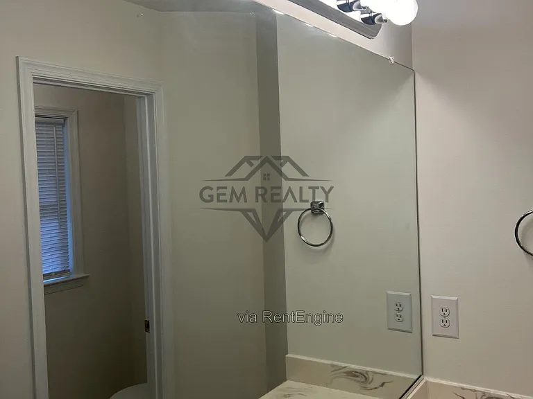 3211 Lancaster Ring Rd — Photo 13