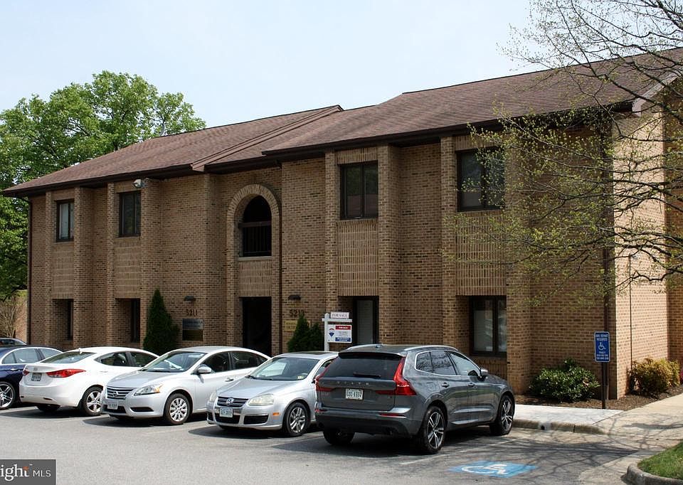 1st image of 5213 Lyngate Ct #43