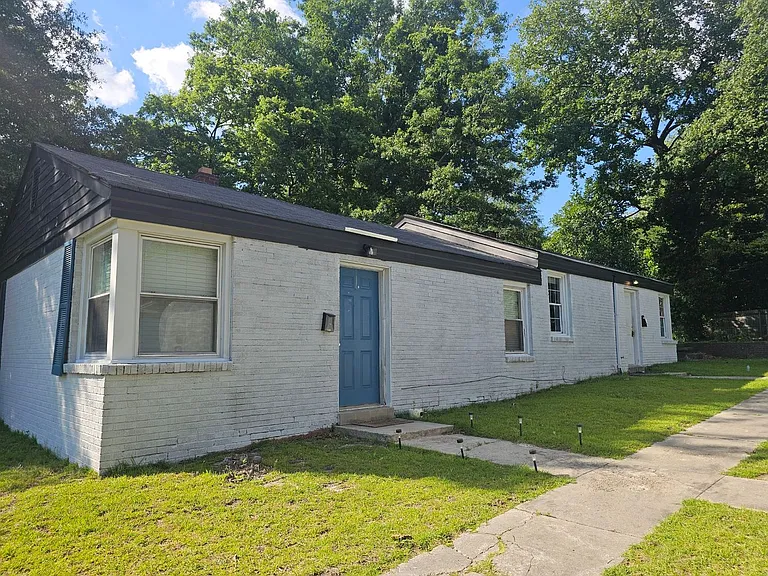 334 S Bull St — Photo 1