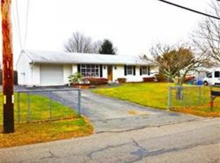 293 Russells Mills Rd, Dartmouth, MA 02748